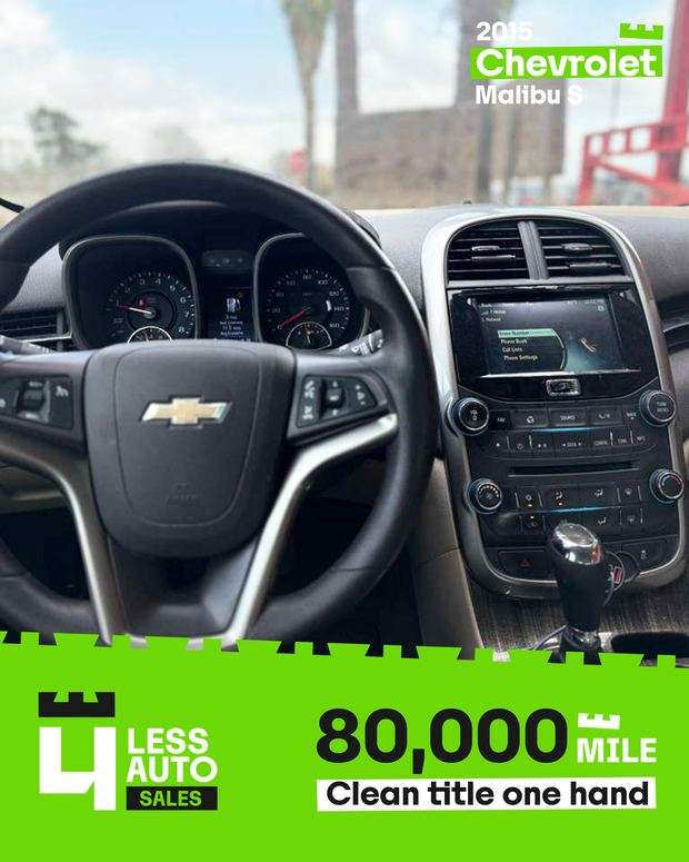 4 Less Auto Sales social media design by 255